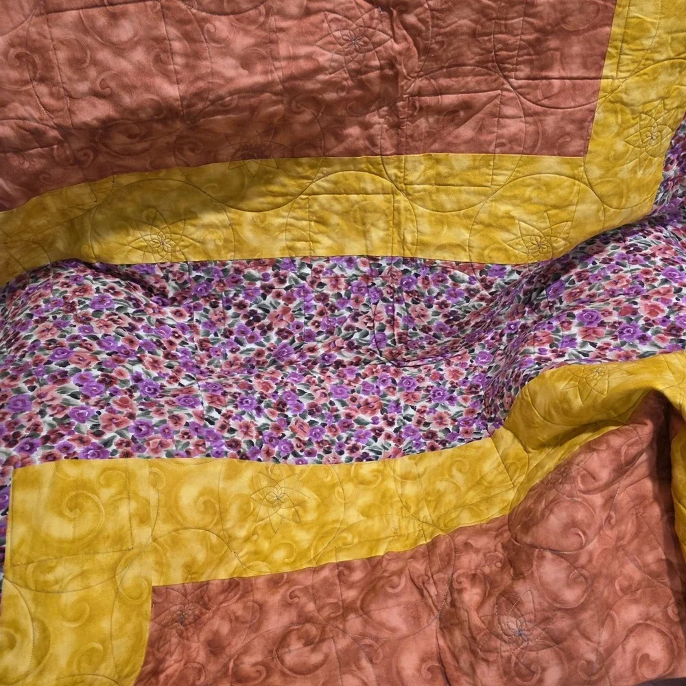 Quilt 62x62.5 Handmade Machine‎ Sewn Pink  Green Ivory Yellow Roses Floral Patch